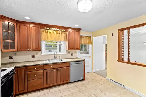11 Janice Rd, Canton, MA 02021 photo 11