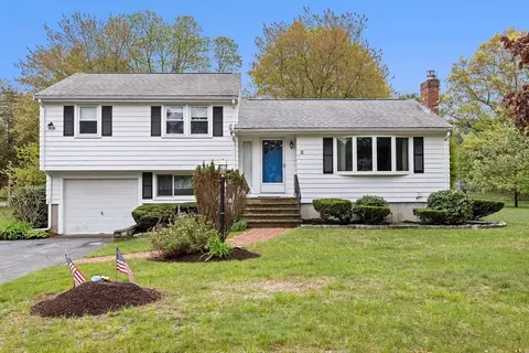 11 Janice Rd, Canton, MA 02021