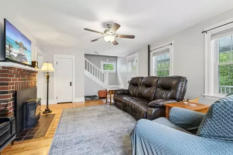 220 Olean St, Worcester, MA 01602 photo 4