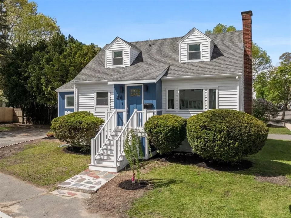 Exterior - 44 Greenhalge St, Medford, MA 02155 photo 3 of 4