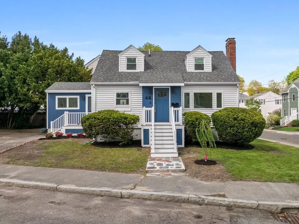 Exterior - 44 Greenhalge St, Medford, MA 02155 photo 2 of 4
