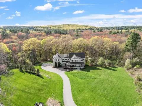 67 Hanover Rd, Carlisle, MA 01741