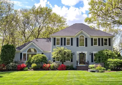 1 Woronoco Dr # -A, Natick, MA 01760