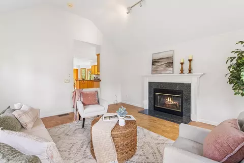 3 Wildflower Dr, Sutton, MA 01590 photo 9