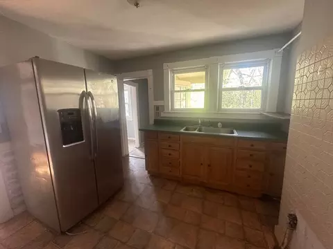 74-78 Leyfred Ter, Springfield, MA 01108 photo 14
