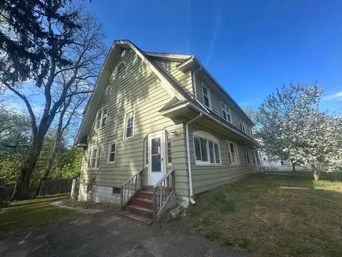74-78 Leyfred Ter, Springfield, MA 01108 photo 3