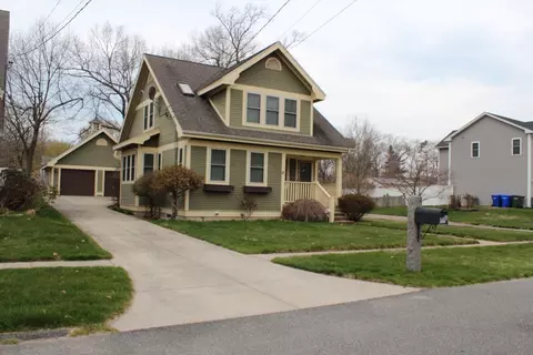 158 Wollaston St, Springfield, MA 01119