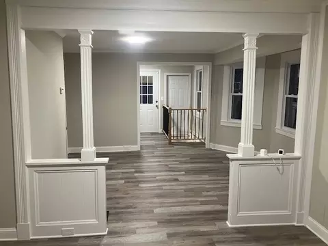 423 Orange St, Springfield, MA 01108 photo 9