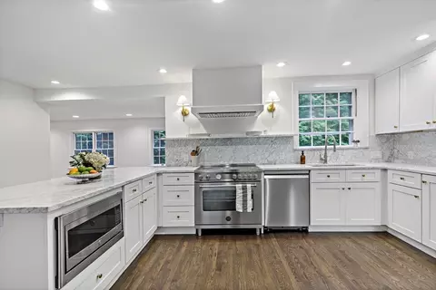 159 Bellevue St, Newton, MA 02458