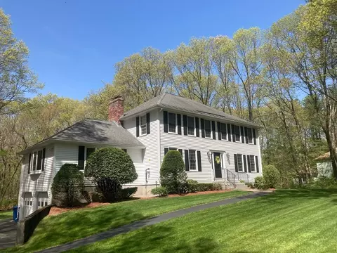 32 Virginia Rd, Tyngsborough, MA 01879