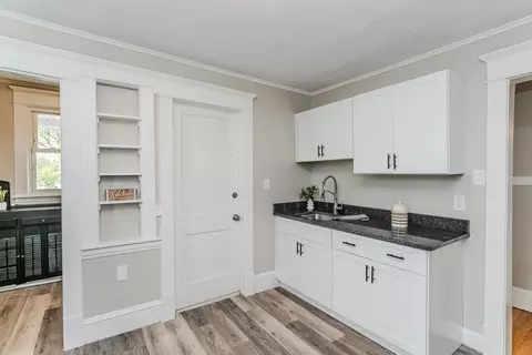 229 Saint James Blvd, Springfield, MA 01104 photo 2
