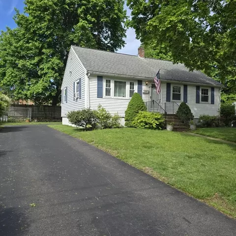 28 Newton Ave, Brockton, MA 02302