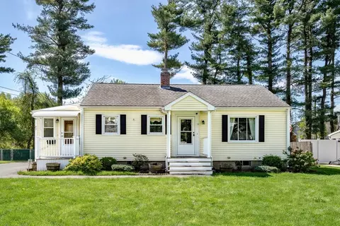 71 Harvey Johnson Dr, Agawam, MA 01001