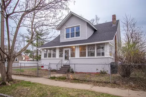 53 Freeman Ter, Springfield, MA 01104