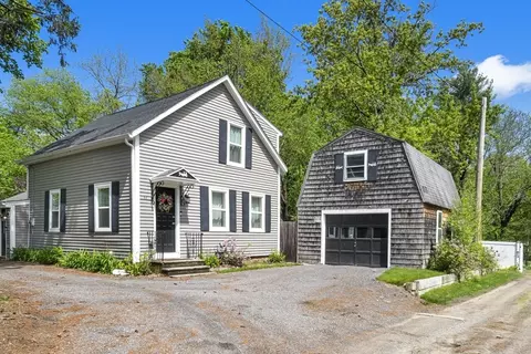 84 Bennett Ln, Lancaster, MA 01523