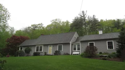 27 Johnson Rd, Sterling, MA 01564