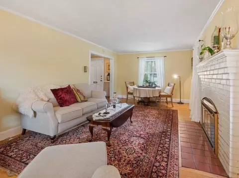 8 Bay State Rd, Worcester, MA 01606 photo 7