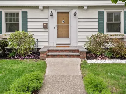 8 Bay State Rd, Worcester, MA 01606 photo 2