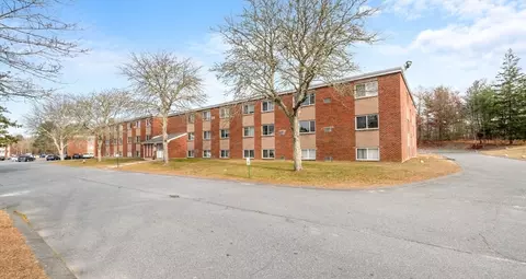 2100 Phillips Rd #18, New Bedford, MA 02745