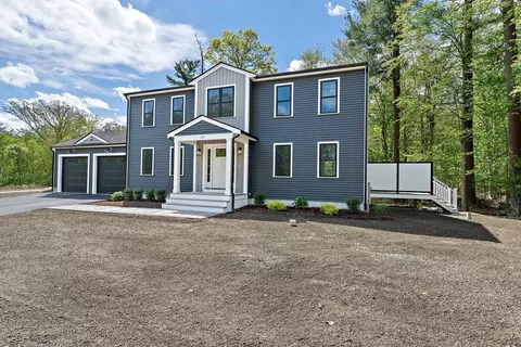10 Mccue Cir, Abington, MA 02351