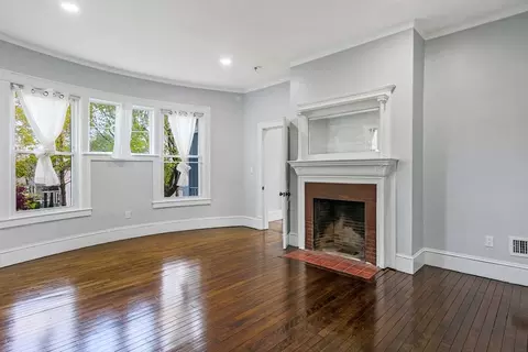 7 Circuit Ave E, Worcester, MA 01603 photo 17