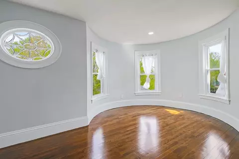 7 Circuit Ave E, Worcester, MA 01603 photo 30