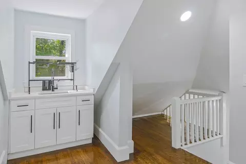 7 Circuit Ave E, Worcester, MA 01603 photo 38