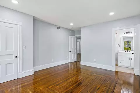 7 Circuit Ave E, Worcester, MA 01603 photo 33