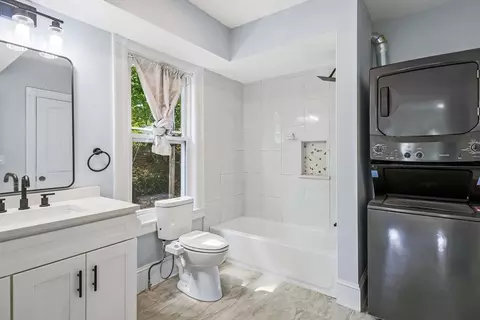 7 Circuit Ave E, Worcester, MA 01603 photo 36