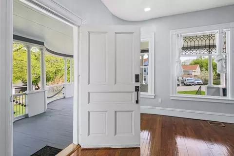7 Circuit Ave E, Worcester, MA 01603 photo 7