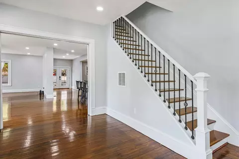 7 Circuit Ave E, Worcester, MA 01603 photo 9