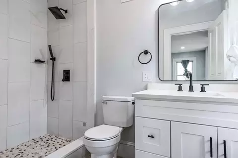 7 Circuit Ave E, Worcester, MA 01603 photo 42