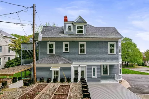 7 Circuit Ave E, Worcester, MA 01603 photo 5