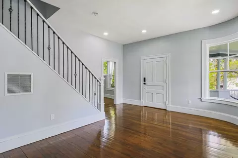 7 Circuit Ave E, Worcester, MA 01603 photo 10