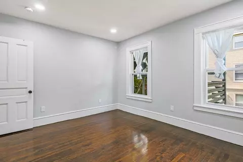 7 Circuit Ave E, Worcester, MA 01603 photo 32
