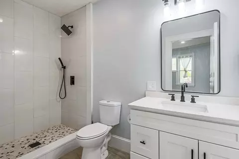 7 Circuit Ave E, Worcester, MA 01603 photo 35