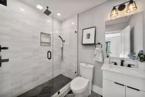 4 Everett Pl # -6, Boston, MA 02128 photo 19