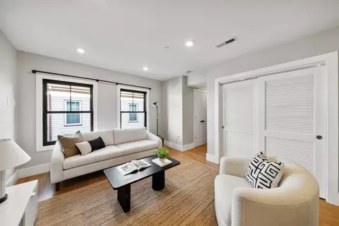 4 Everett Pl # -6, Boston, MA 02128 photo 11