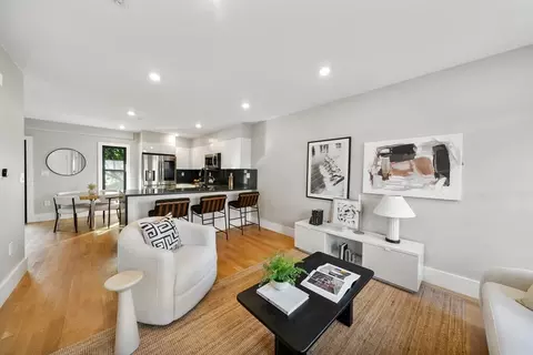 4 Everett Pl # -6, Boston, MA 02128