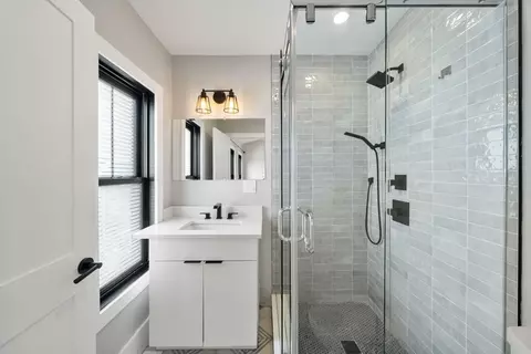 4 Everett Pl # -6, Boston, MA 02128 photo 23