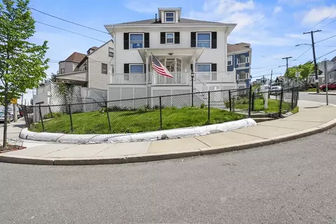 27 Crystal Cove Ave, Winthrop, MA 02152