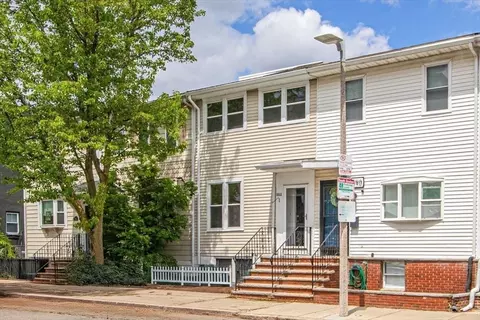 888 E 2nd St, Boston, MA 02127