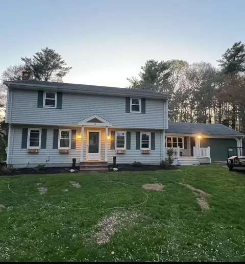 8 Melanie Ln, Mattapoisett, MA 02739