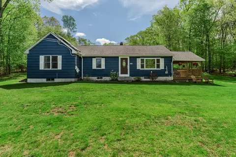 48 Ames Rd, Hampden, MA 01036