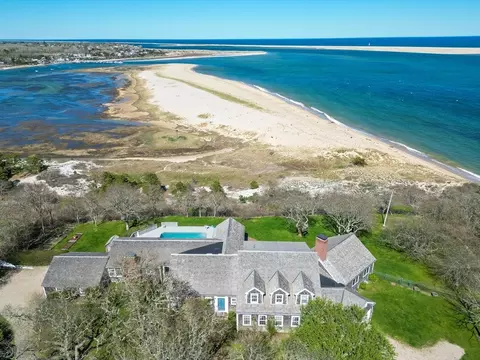 25 Wikis Way, Chatham, MA 02633