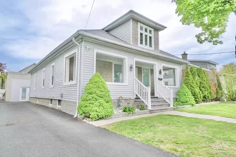 41 Sullivan St, Chicopee, MA 01020 photo 2