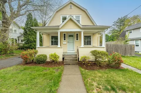 17 Montgomery St, Westfield, MA 01085