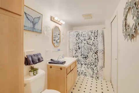 453 Lighthouse Rd, Aquinnah, MA 02535 photo 18