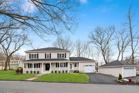 21 Mccullough Rd, Saugus, MA 01906