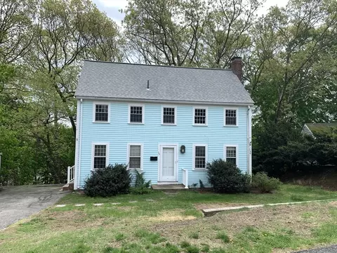 16 Heritage Hl, Dedham, MA 02026